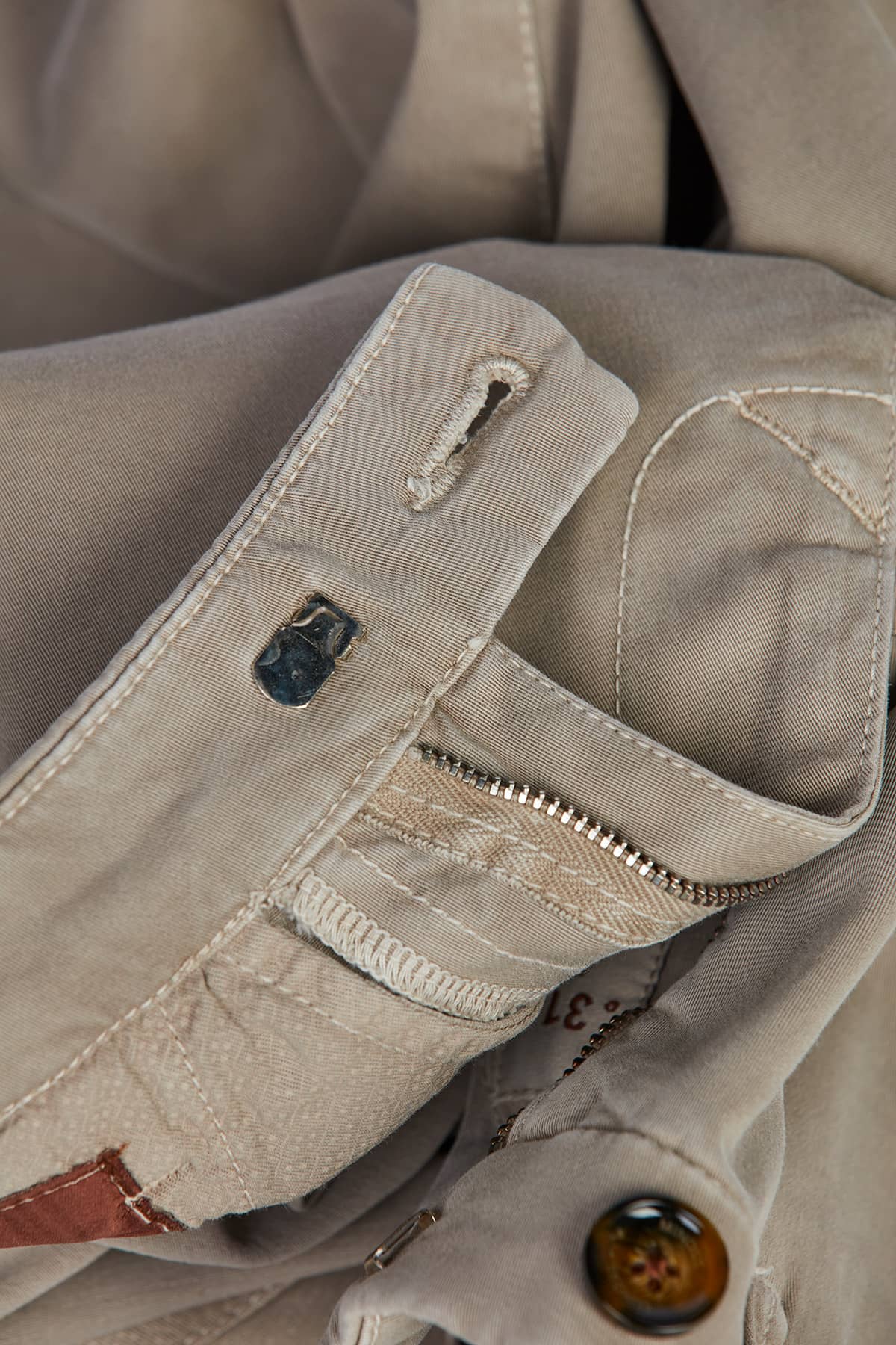 Werno satin chino Mid beige